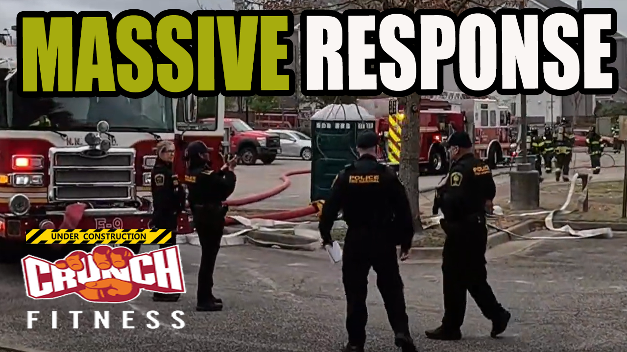 Fire @ Old Crunch Fitness Smoke POURS out of BUILDING HUGE REMOTE CONTROLED FAN DEPLOYED